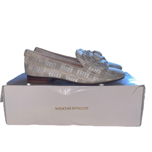 NWB Taryn Rose Woven Floral Loafers in Chalk - Picture 13 of 15